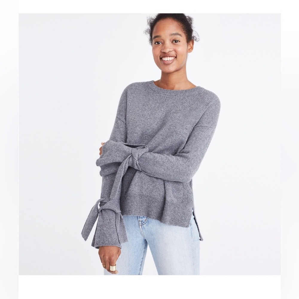 Madewell Tie-Cuff Pullover Sweater in Gray